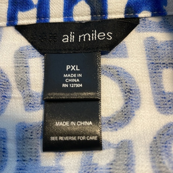 ALI MILES NWT  BLUE AND WHITE 3/4 SLEEVES. - Picture 3 of 8